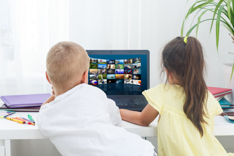 20 Siti Web Davvero Utili e Divertenti per Bambini: Guida Sicura ai Migliori Risorse Online