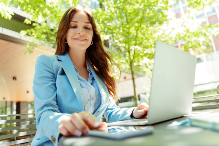 Da sogno a realtà: come lanciare online business minimizzando i costi iniziali